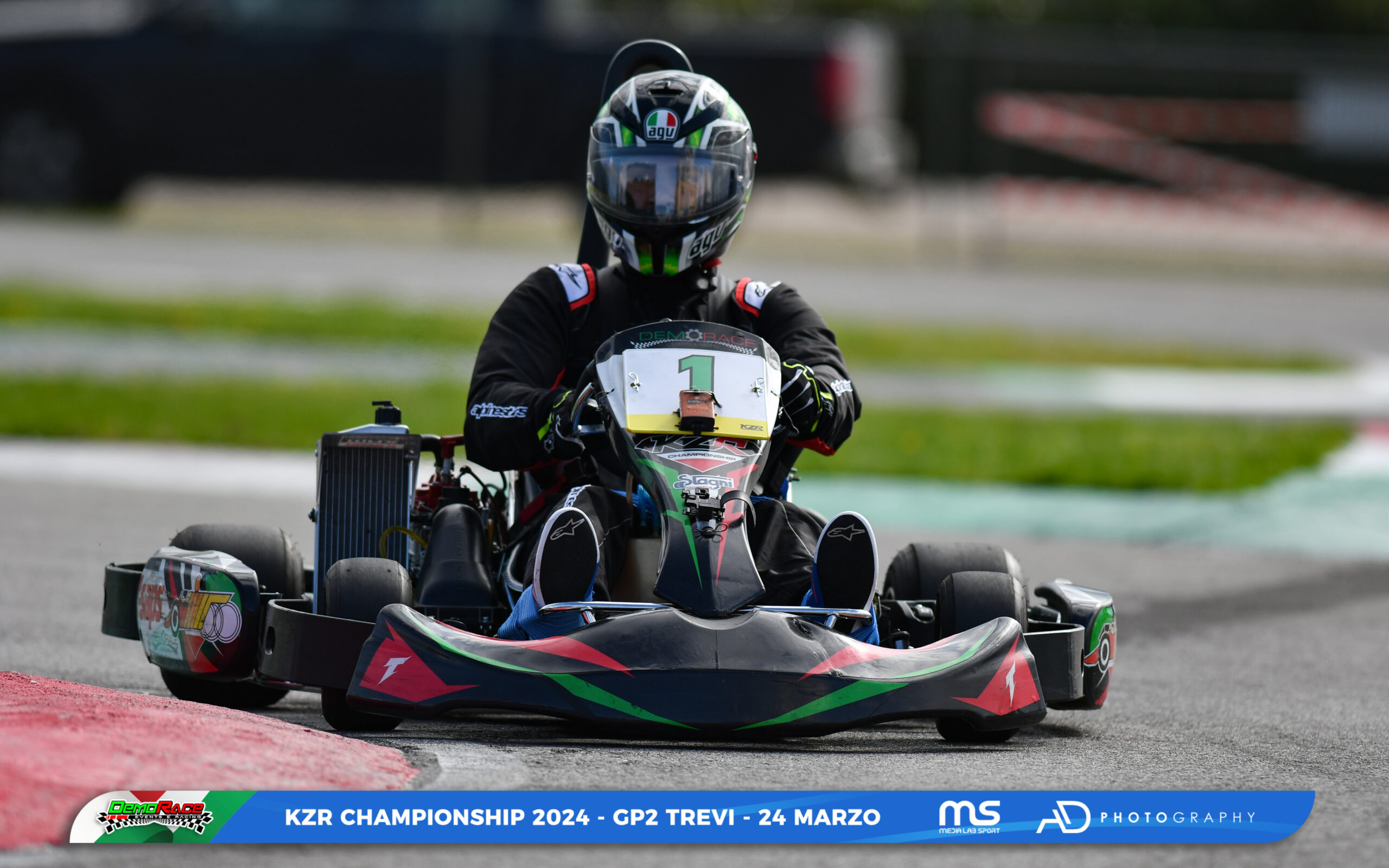 Caymanas Race Track Live - 0eca7t3